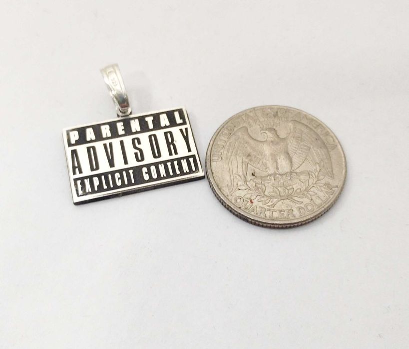 Parental Advisory Explicit Content  медальон висулка сребро 925