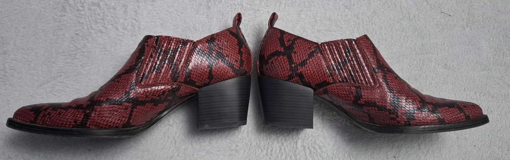 Botine joase, model snake-print rosu, cu toc gros, 40, Graceland