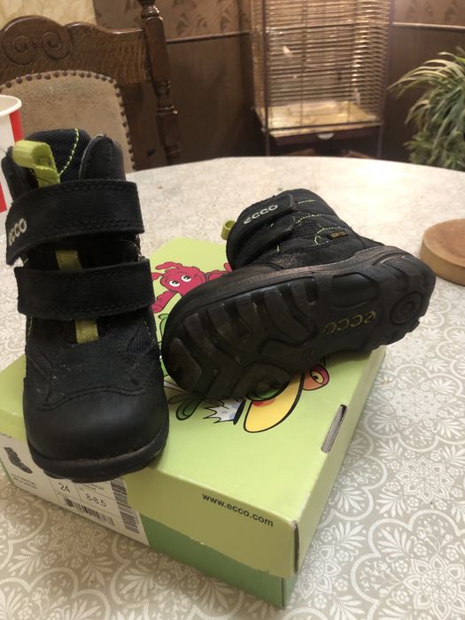 Ботиночки ECCO размер 24