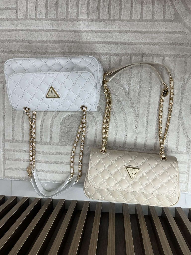Guess различни модела в различни цветове
