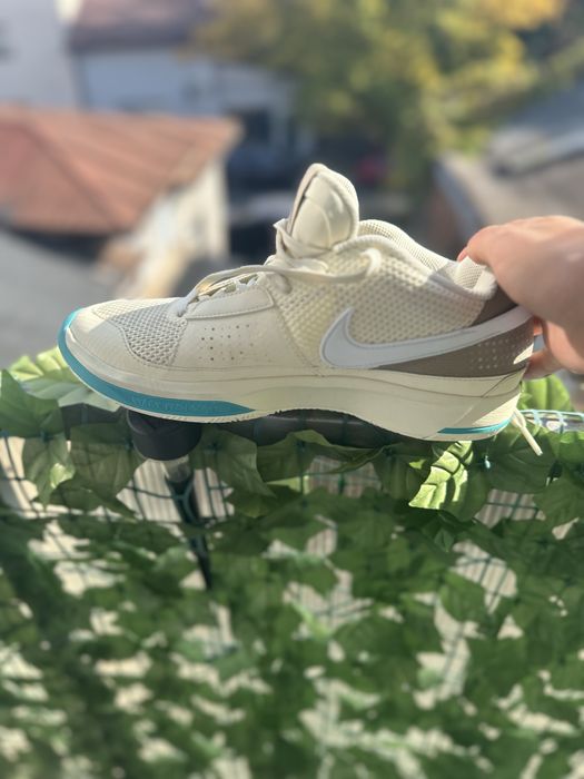 Adidasi de baschet Nike Ja 1 noi 42,5 EU, 9US