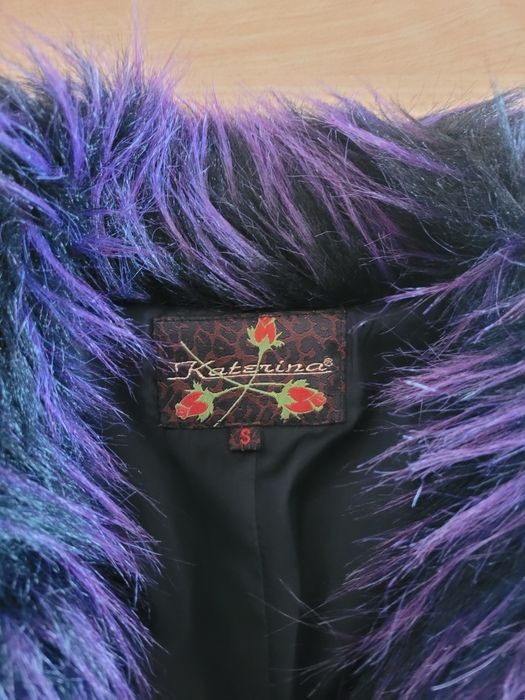 Дамско косместо палто