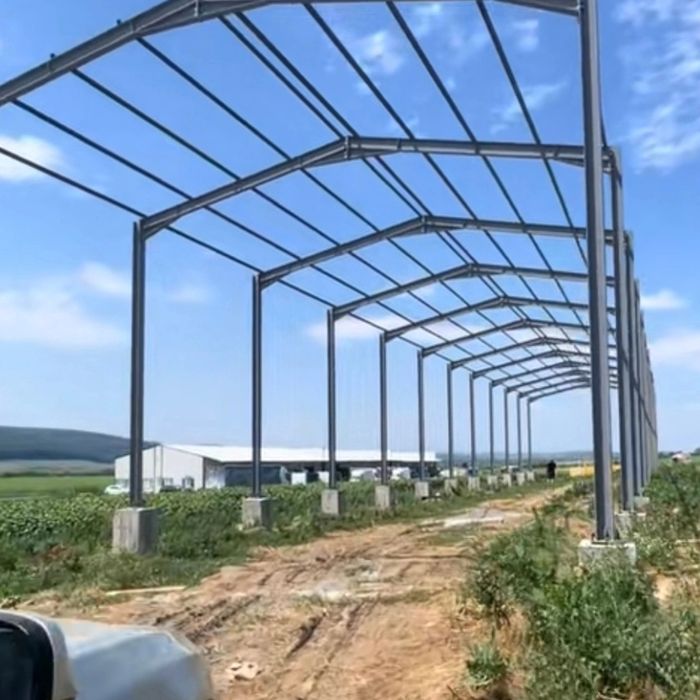 Hale structuri metalice din stoc