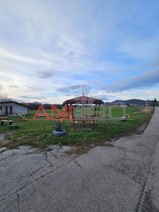 Къща в Перник, област-с.Гърло площ 63 кв.м ,цена 48500 Евро