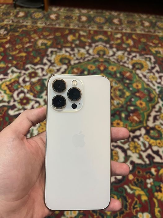 Iphone 13 pro gold