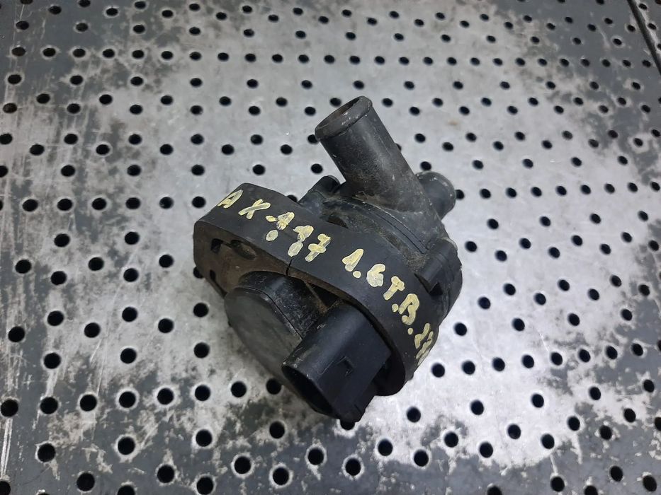 pompa apa 1.6 b 270910 mercedes cla  x117  0390023000