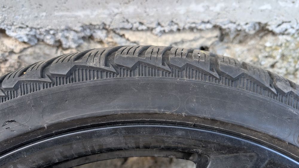 Зимни гуми 265/35/20 michelin alpin