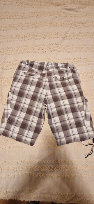 Pantaloni scurti Next in carouri