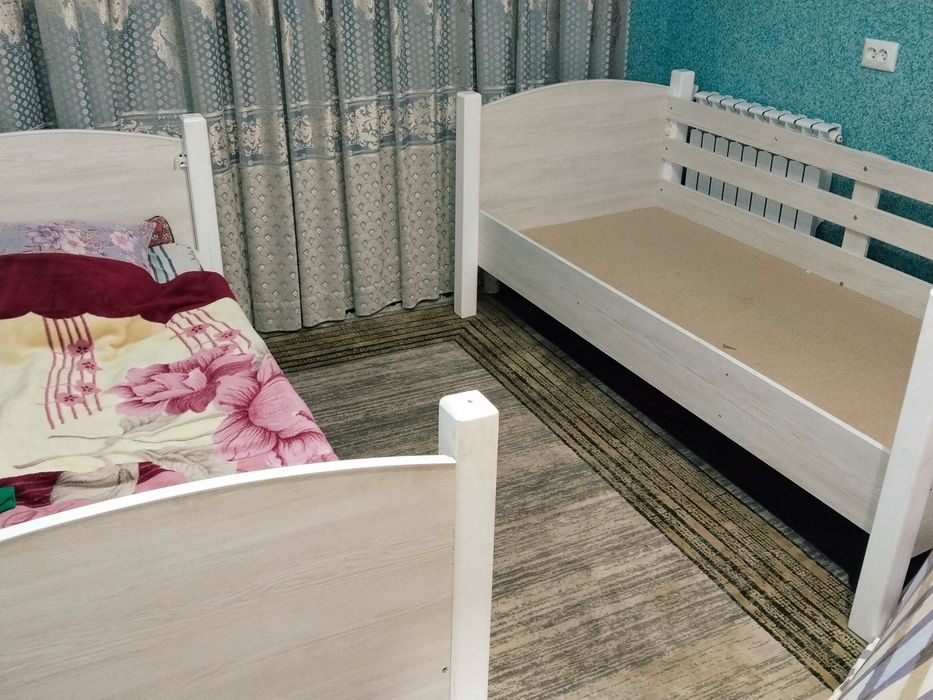 SROCHNA SOTILADI Bolalar uchun 2 etajli kravat.