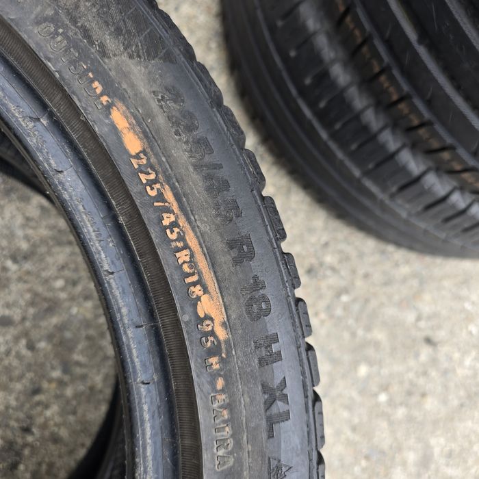 2x 225/45/18 M+S CONTINENTAL Stare impecabila