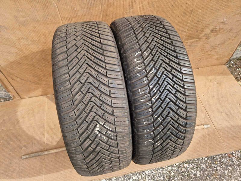 2 Anvelope Continental R20 235/45 All season DOT1123