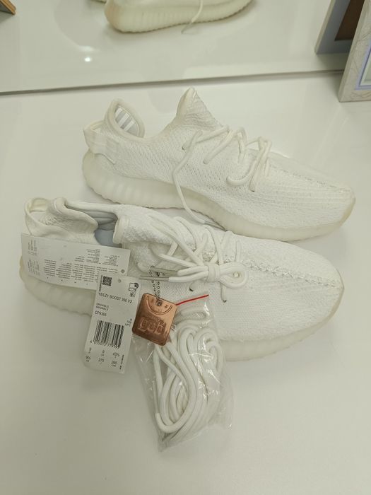 Adidas yeezy boots 350
