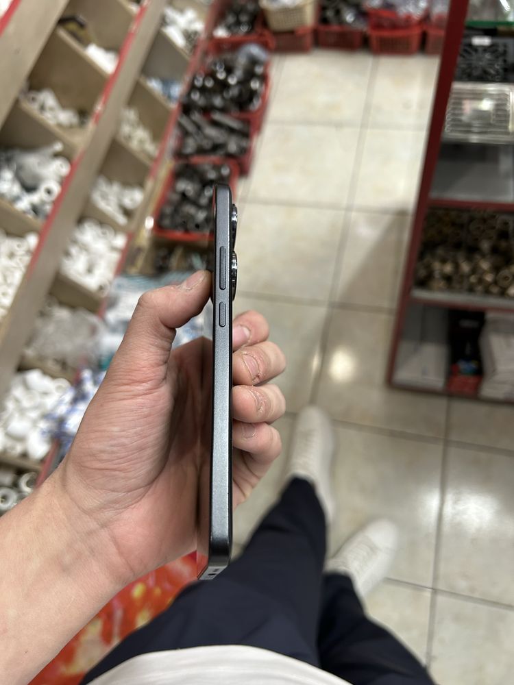 POCO F6 512/16 идеал