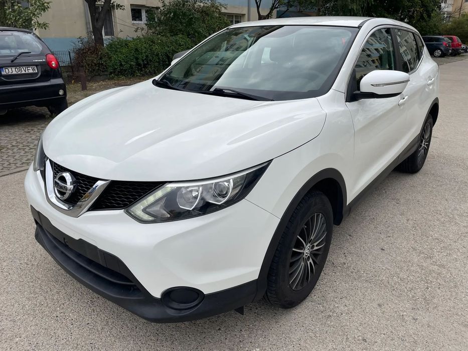 Nissan Qashqai 1.5d,110cp,NAVIGATIE,camera,unic proprietar,km REALI,posibilitate RATE