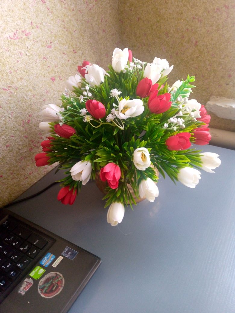 Suniy gul lola podarichniy
