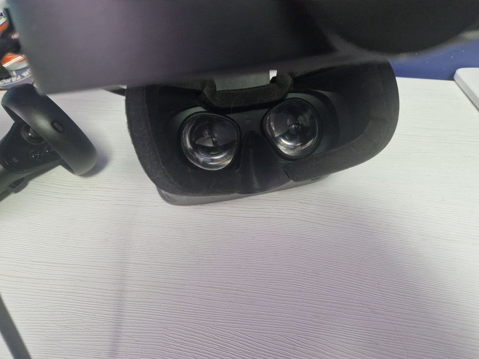 Продам Oculus Rift S