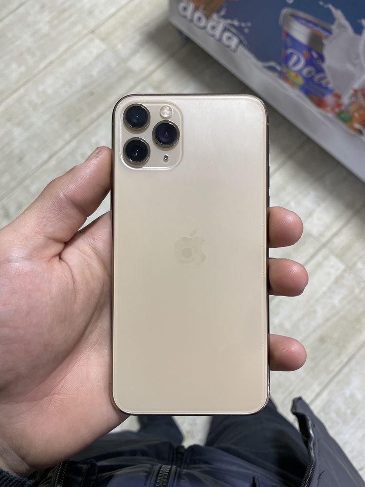 Iphone 11pro сотилади