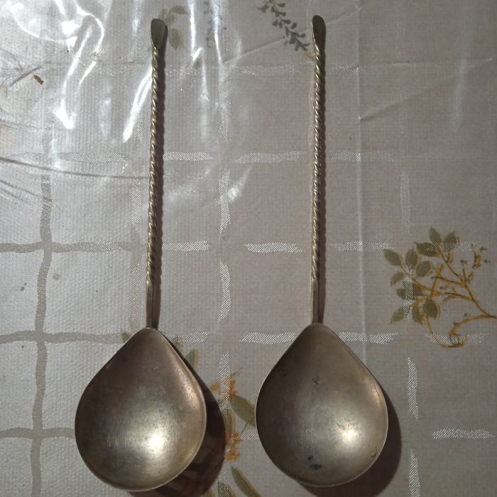 Мельхиоровые ложки.