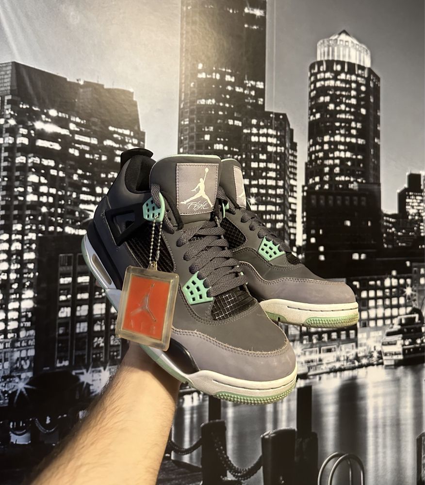 Air Jordan 4 Retro Green Glow