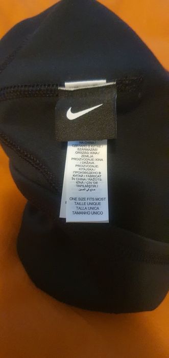 Caciuli fes nike 2 modele  Caciuli fes nike negru 2 modele.Pret bucata