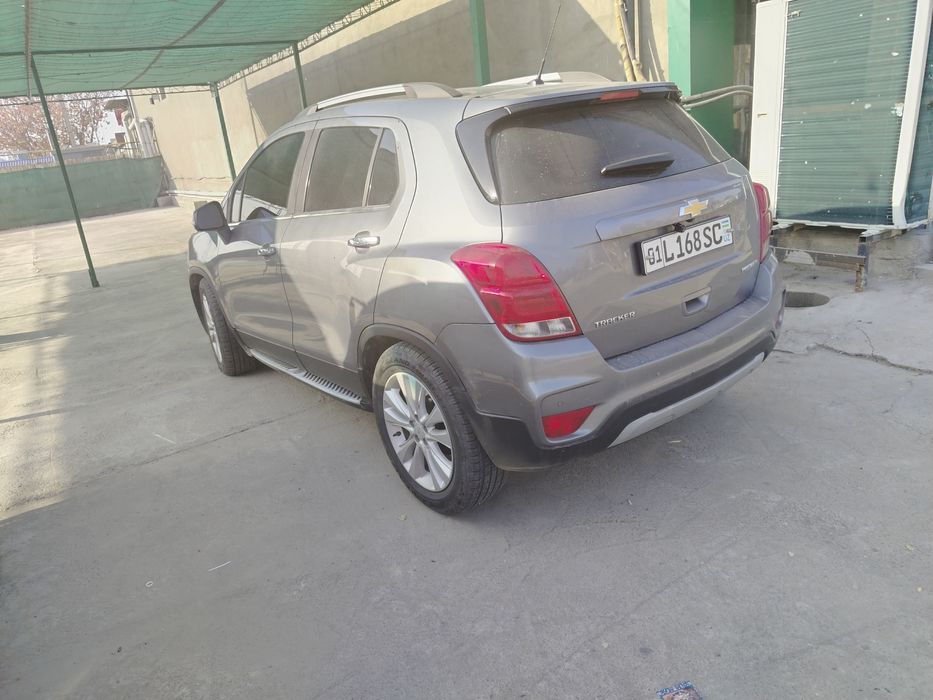 Треккр сотилади.