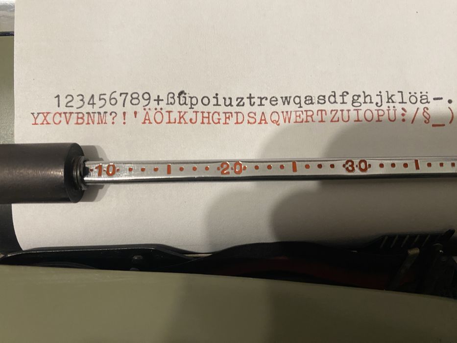 Masina de scris groma T