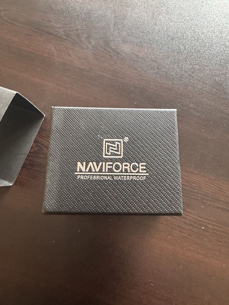 Часовник NaviForce