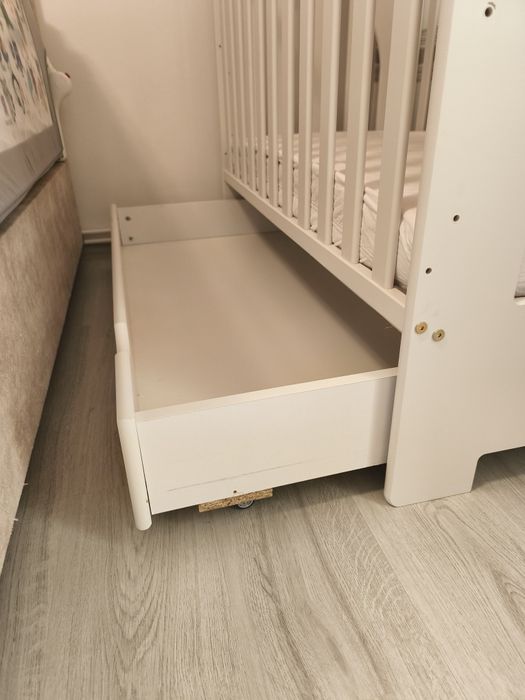 Pătuț bebe nefolosit de la Ideal Bebe