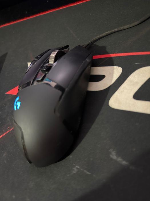 Vand pachet tastatura razer blackwidow v2 yellow si logitech g502