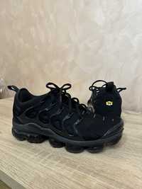 Nike Vapor max plus triple black