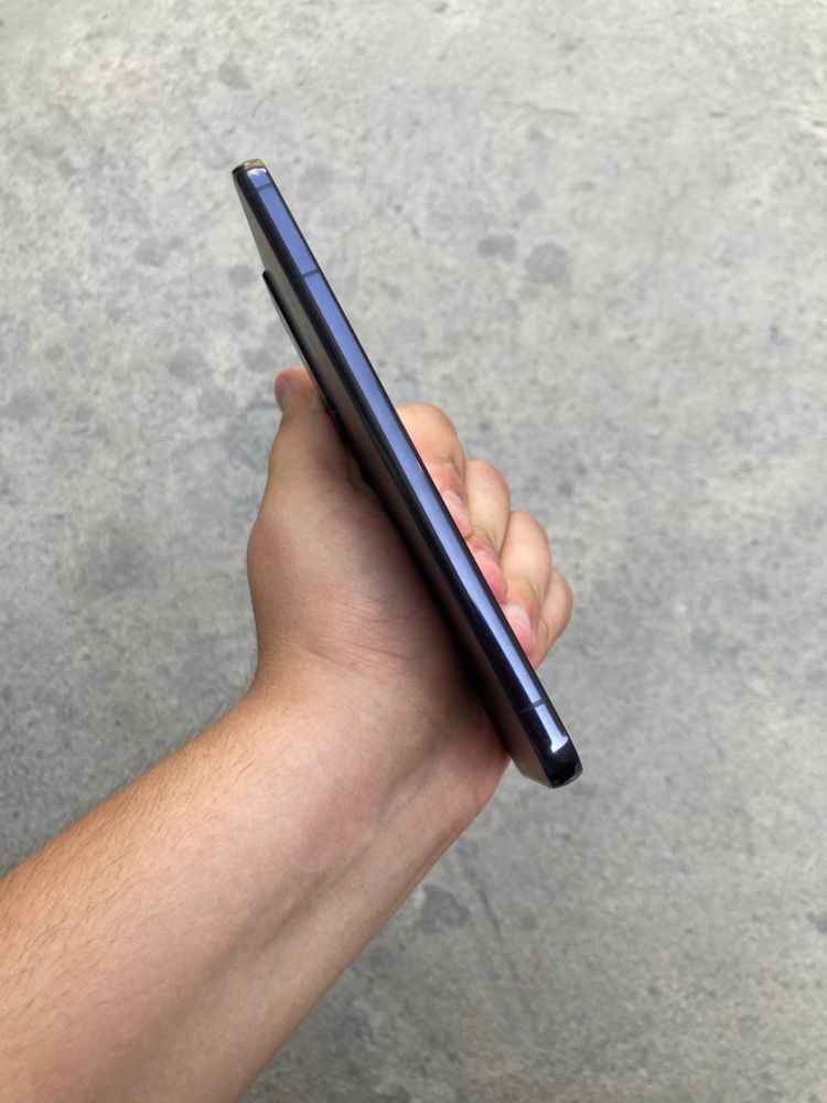 Samsung galaxy s22 plus 5g ideal