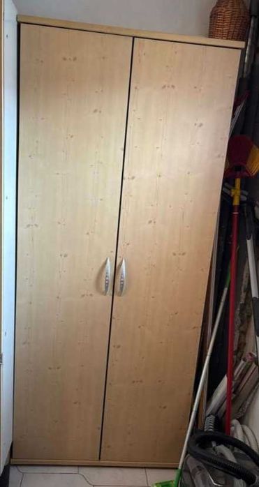 Vând dulap pentru încălțăminte