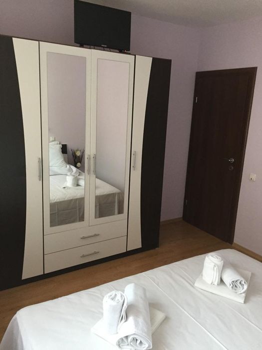 Дава се под наем Двустаен апартамент в Пловдив, Център - 75 кв.м за 510 € - Снимка #5