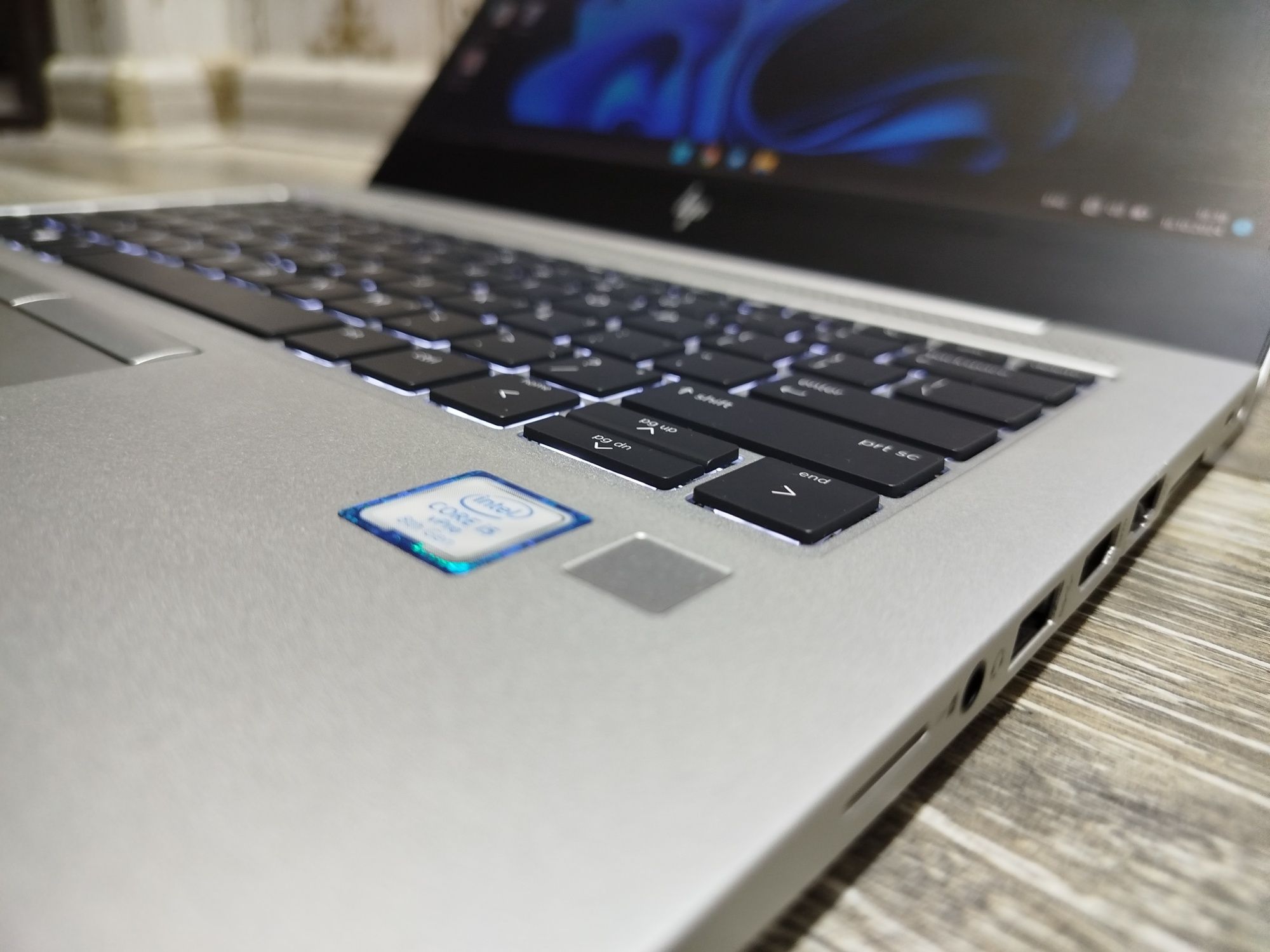 Hp elitebook i5-8365U(8-avlod) 8/256gb otpechatki noutbuk
