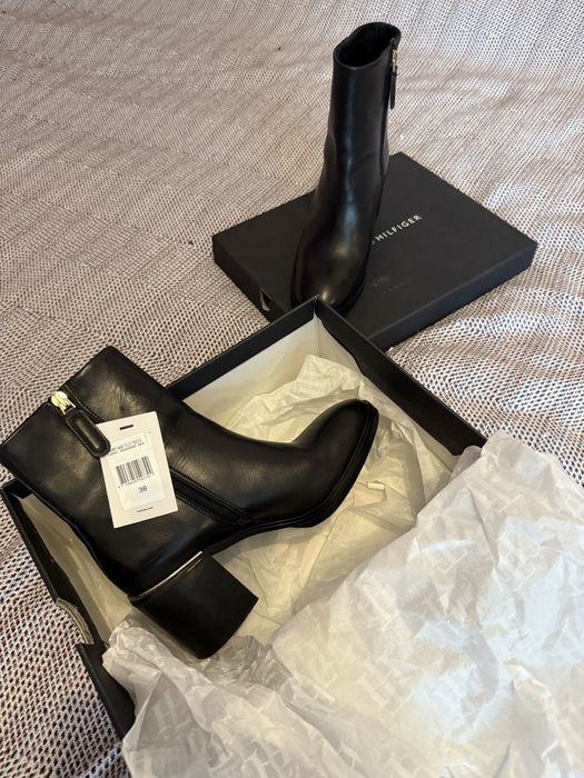 Боти Tommy Hilfiger 38