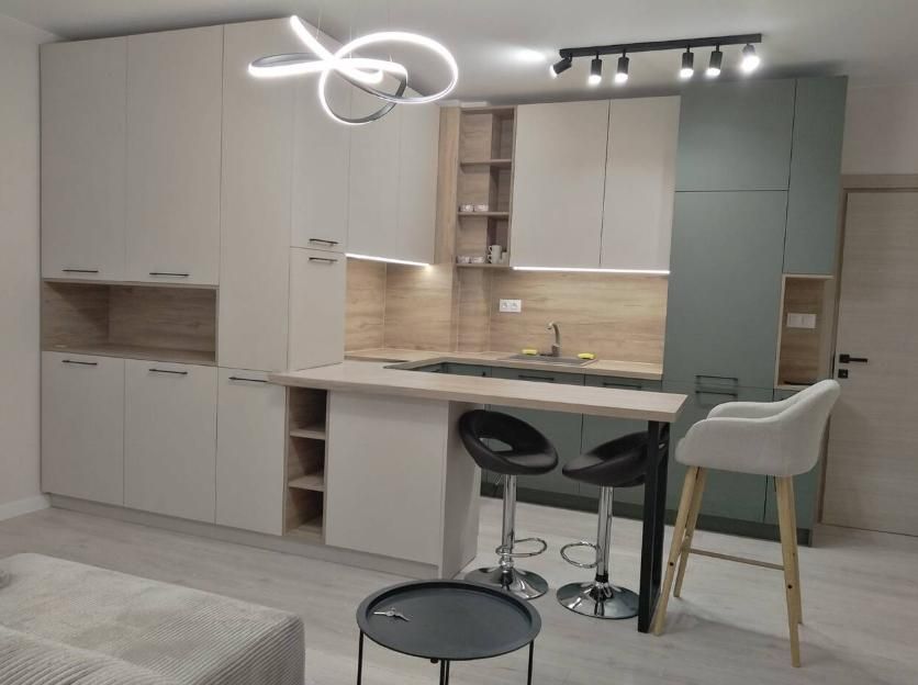 Дава се под наем Едностаен апартамент в Пловдив, Кършияка - 50 кв.м за 400 € - Снимка #1