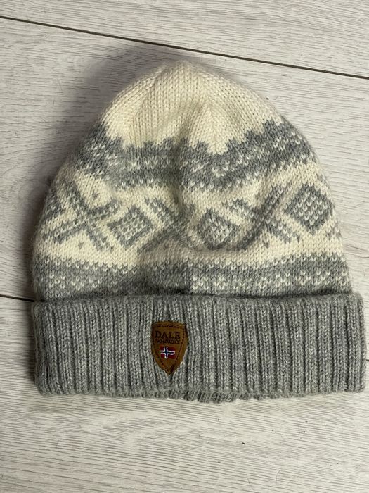 Dale of norway 100%  оригинална вълнена шапка