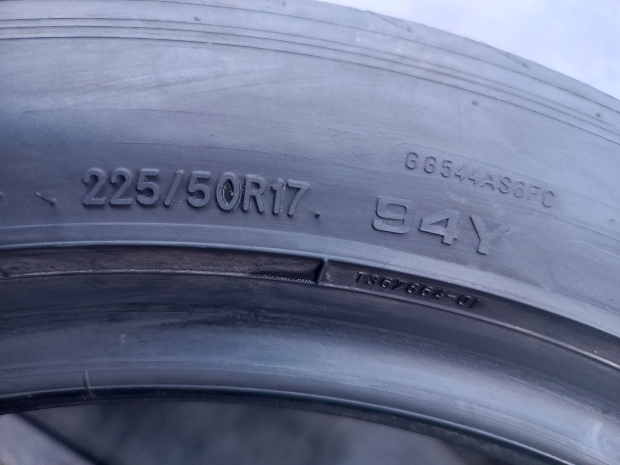 225/50/17 Goodyear