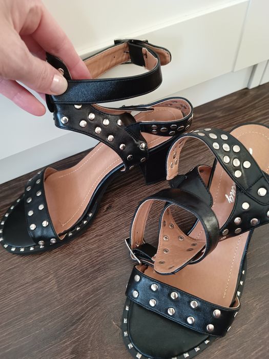 Sandale cu tinte, noi, marime 37