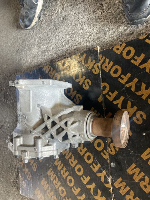 Land Rover Discovery 2.0D 2018 година Раздатъчна Кутия Раздатка