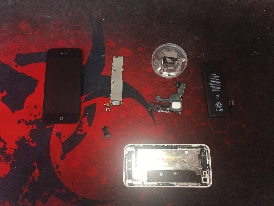 запчасти на iPhone 5/5c