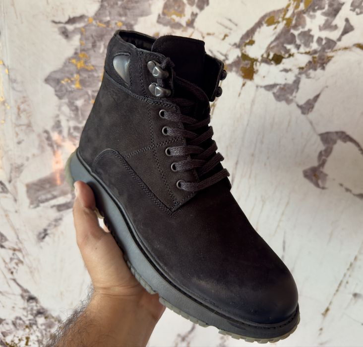 Кожаные ботинки с замком сбоку