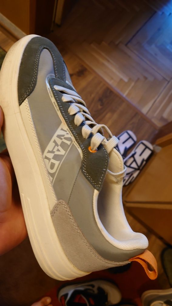 Napapijri trainers size 8 (42)