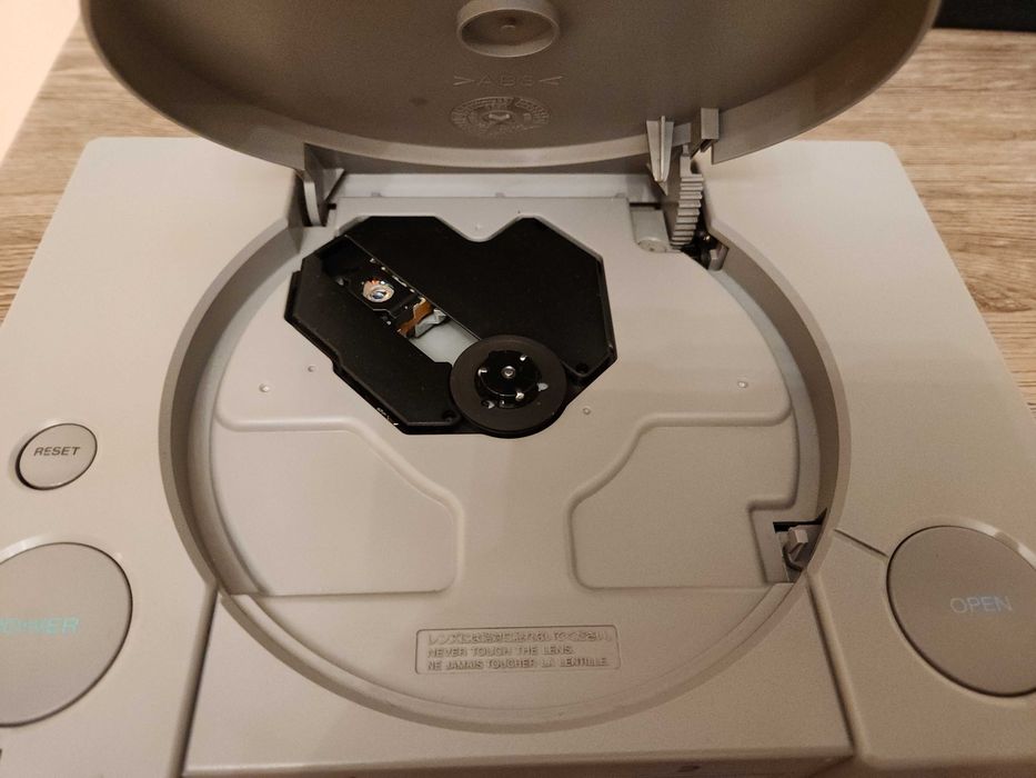 PlayStation 1 (PS1) Audiofil (SCPH-1002) - complet functional