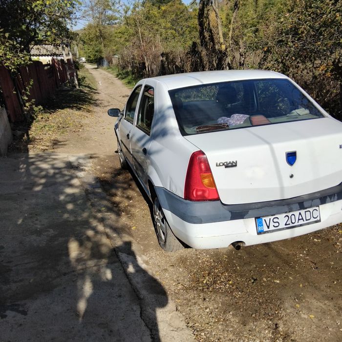 Vând Dacia logan 1/4 benzina din 2006.stare de funcționare bună.