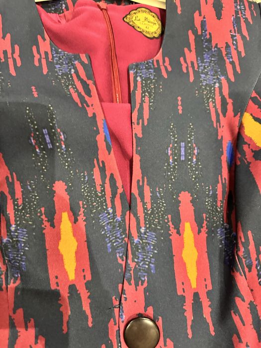 Костюм женский 42 размер новый