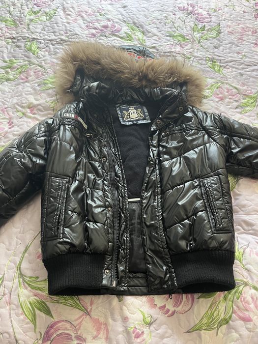 Куртка теплая с мехом на капюшене