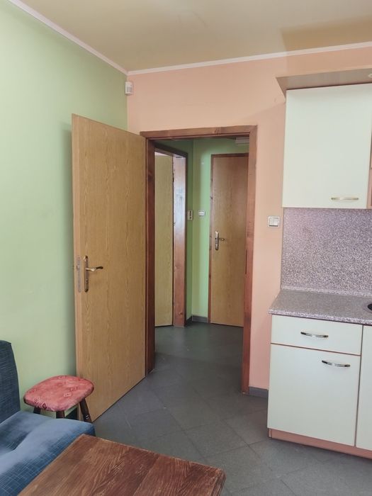 Продава се Офис в Перник, Център - 35 кв.м за 1495 €/кв.м - Снимка #2