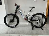 Trek Session 8 Downhill 27.5 L