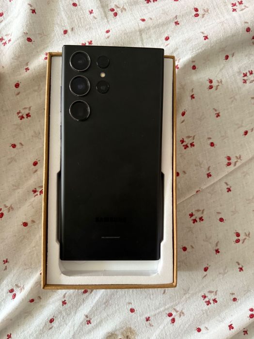 Vând Samsung Galaxy S23ultra 256GB Preț negociabil